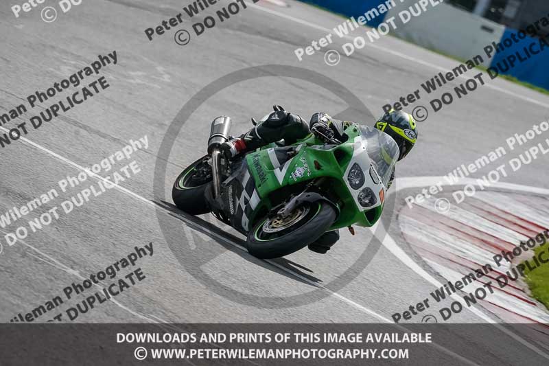 donington no limits trackday;donington park photographs;donington trackday photographs;no limits trackdays;peter wileman photography;trackday digital images;trackday photos